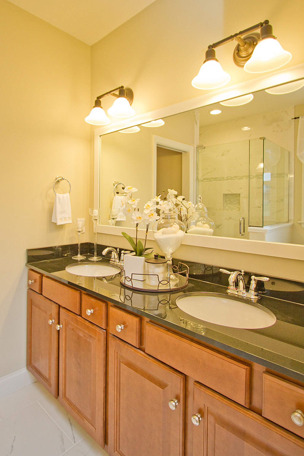 Lititz Reserve Addison - Master Bathroom Vanity